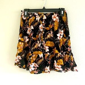 Rip curl high waist ruffle button skirt nwt size large